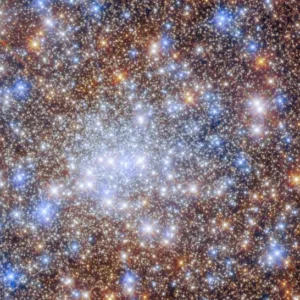 hubble image of star clusters